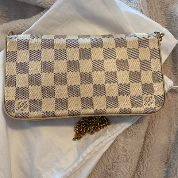 Louis Vuitton Felicie Pochette - Picture 3 of 8